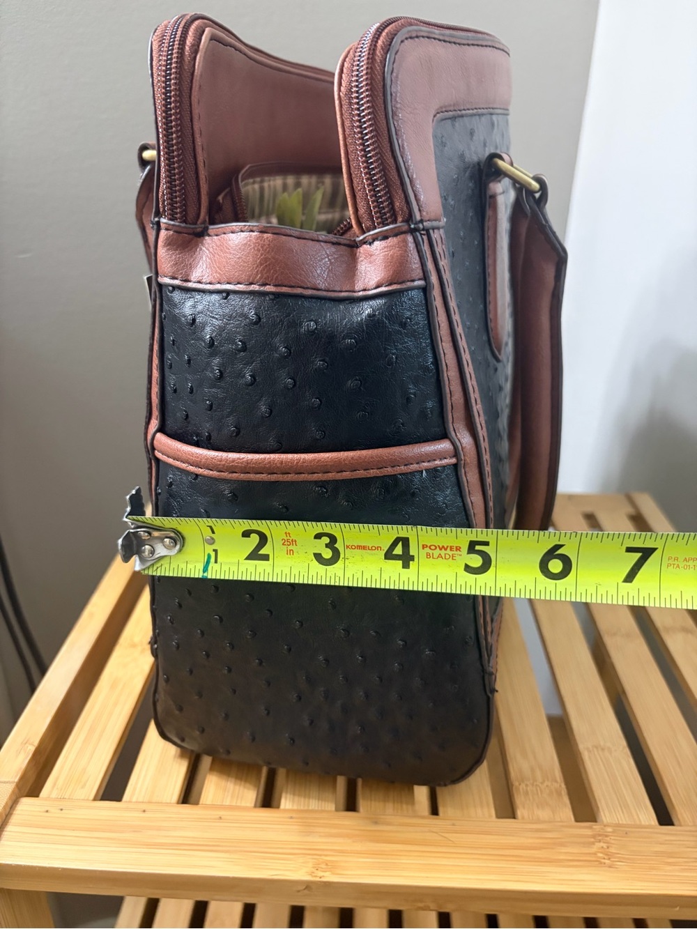 Mondani New York Two-Tone Ostrich Purse - Picture 12 of 12